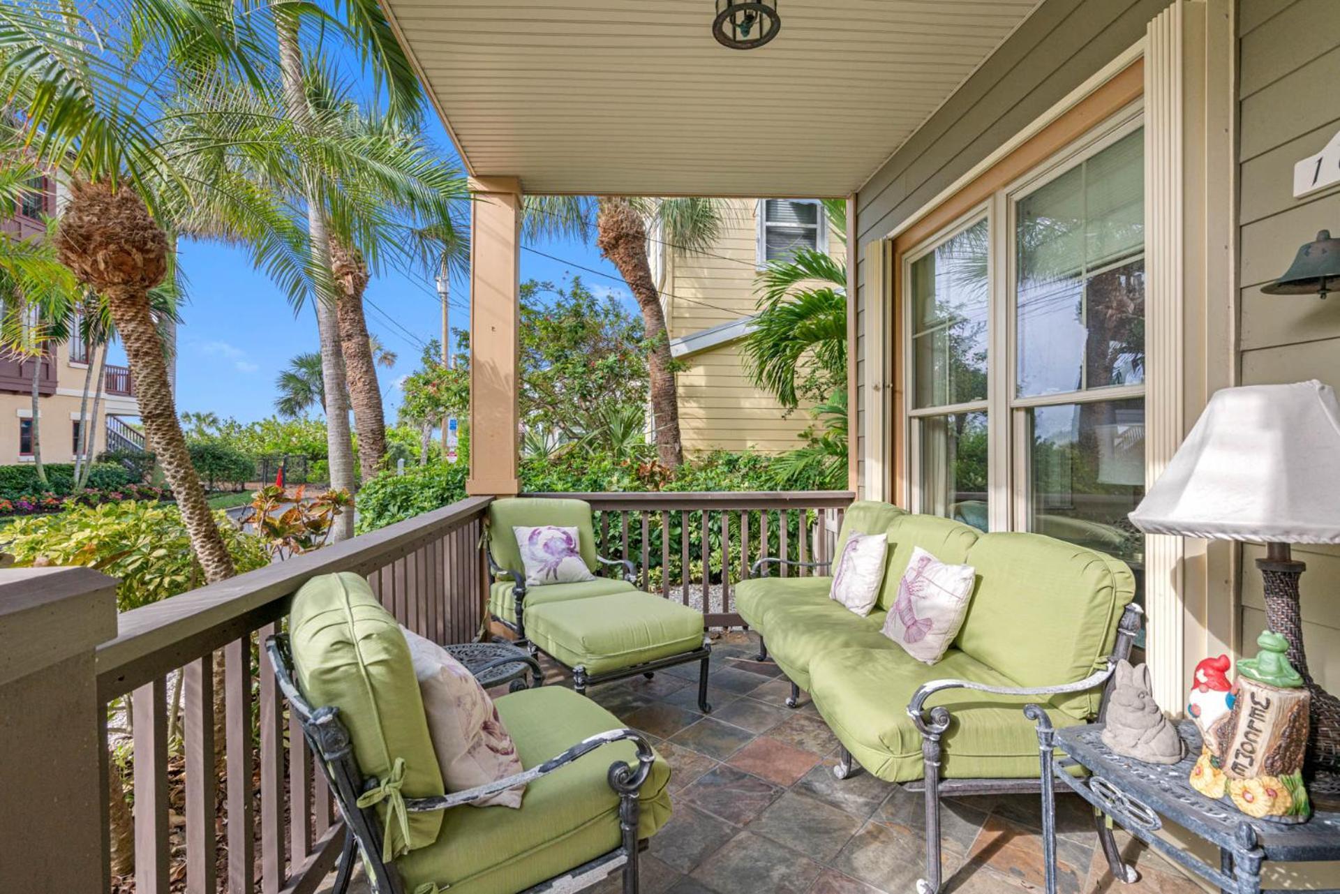 The Beach House Steps Away From Sanctuary Villa St. Pete Beach Exterior photo