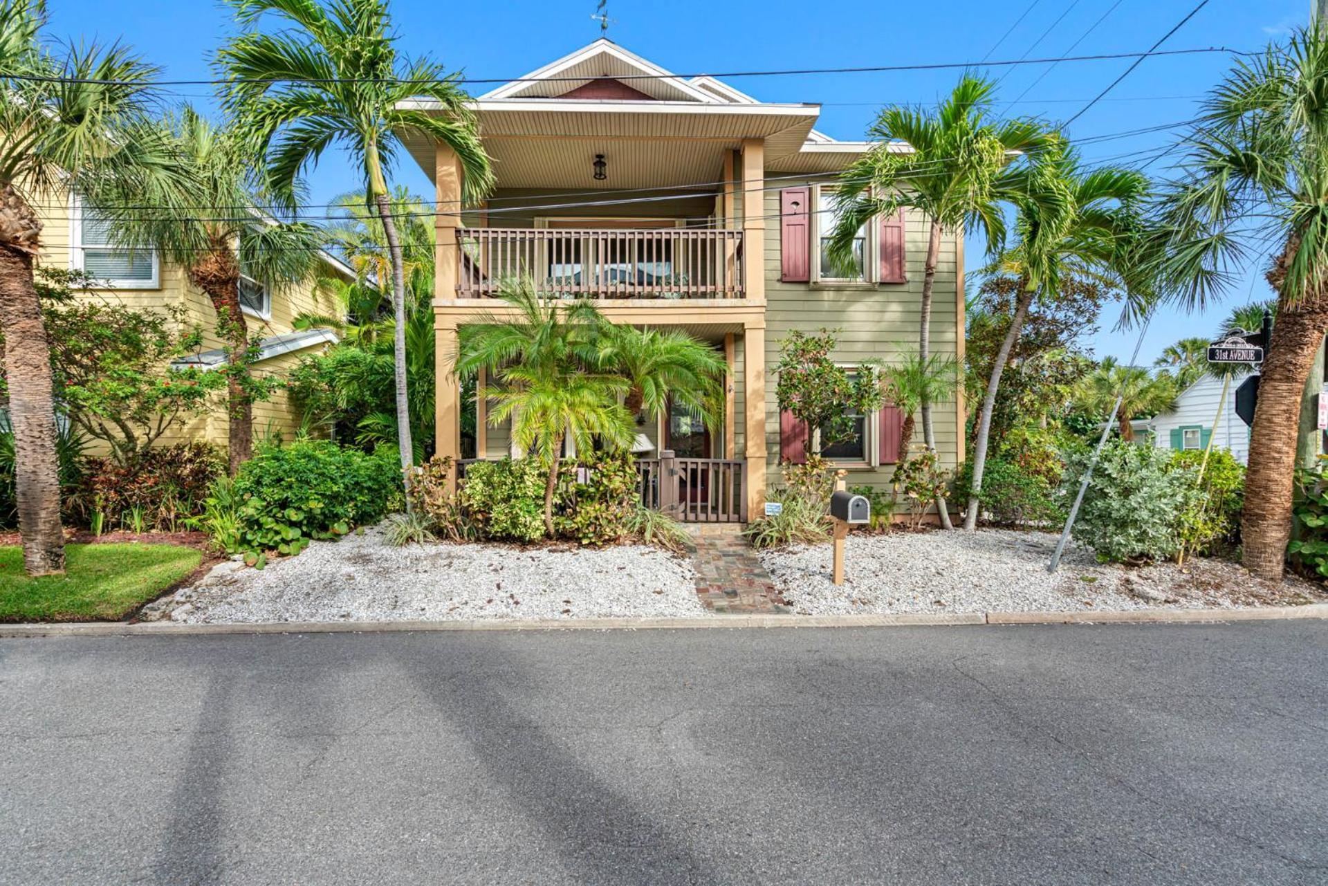 The Beach House Steps Away From Sanctuary Villa St. Pete Beach Exterior photo