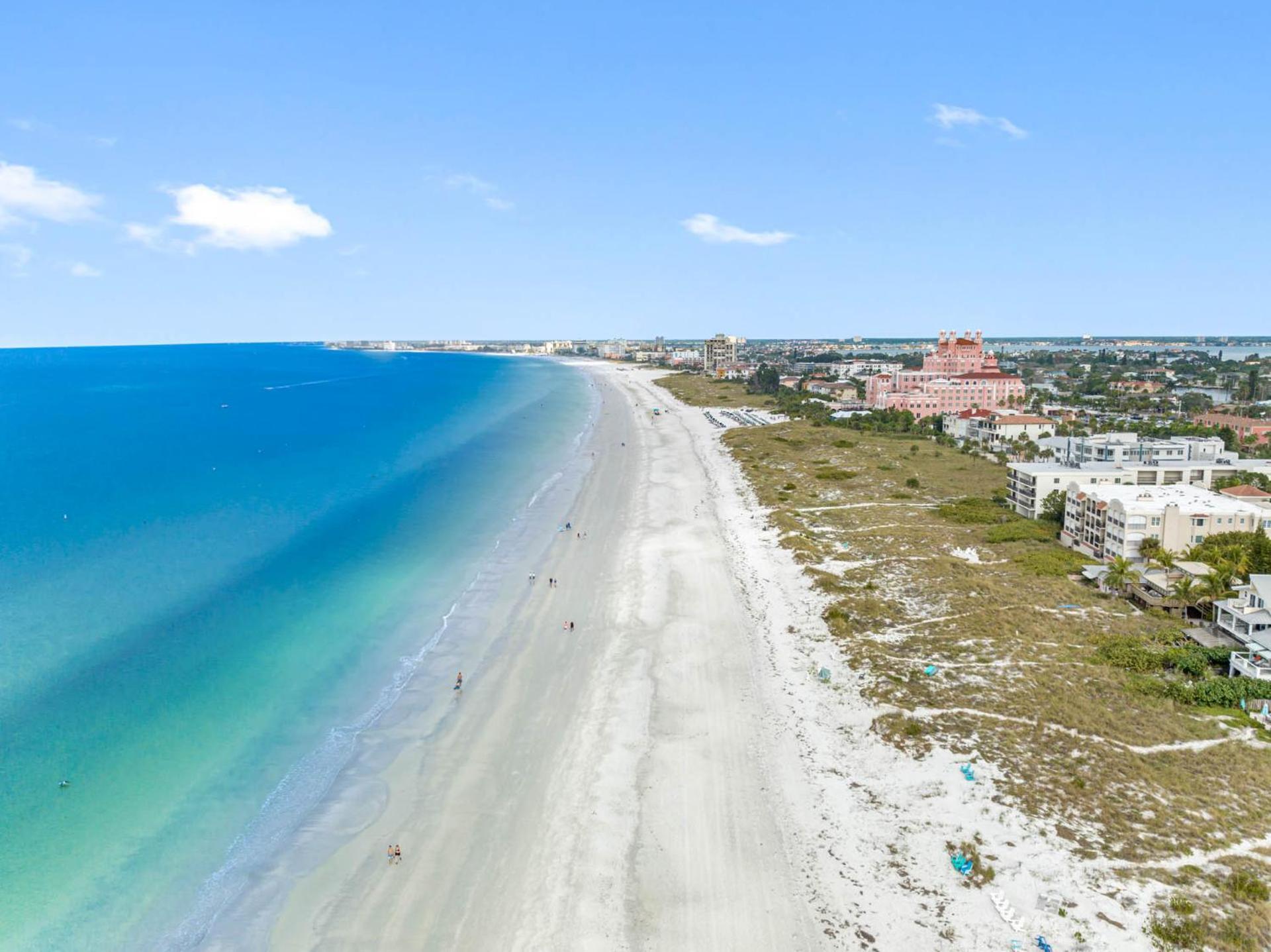 The Beach House Steps Away From Sanctuary Villa St. Pete Beach Exterior photo